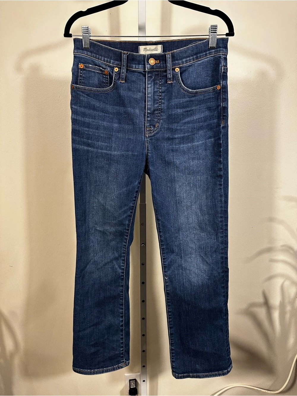 J116. Madewell Bootcut Jeans in Deep Blue Wash